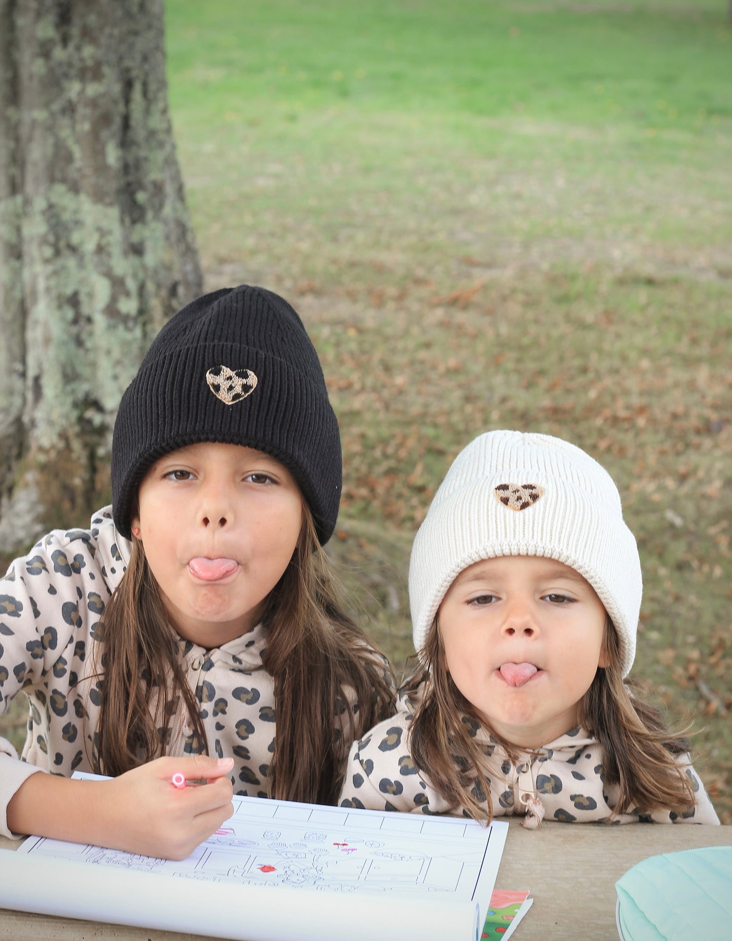 Bonnet ENFANT coeur léopard - Ecru