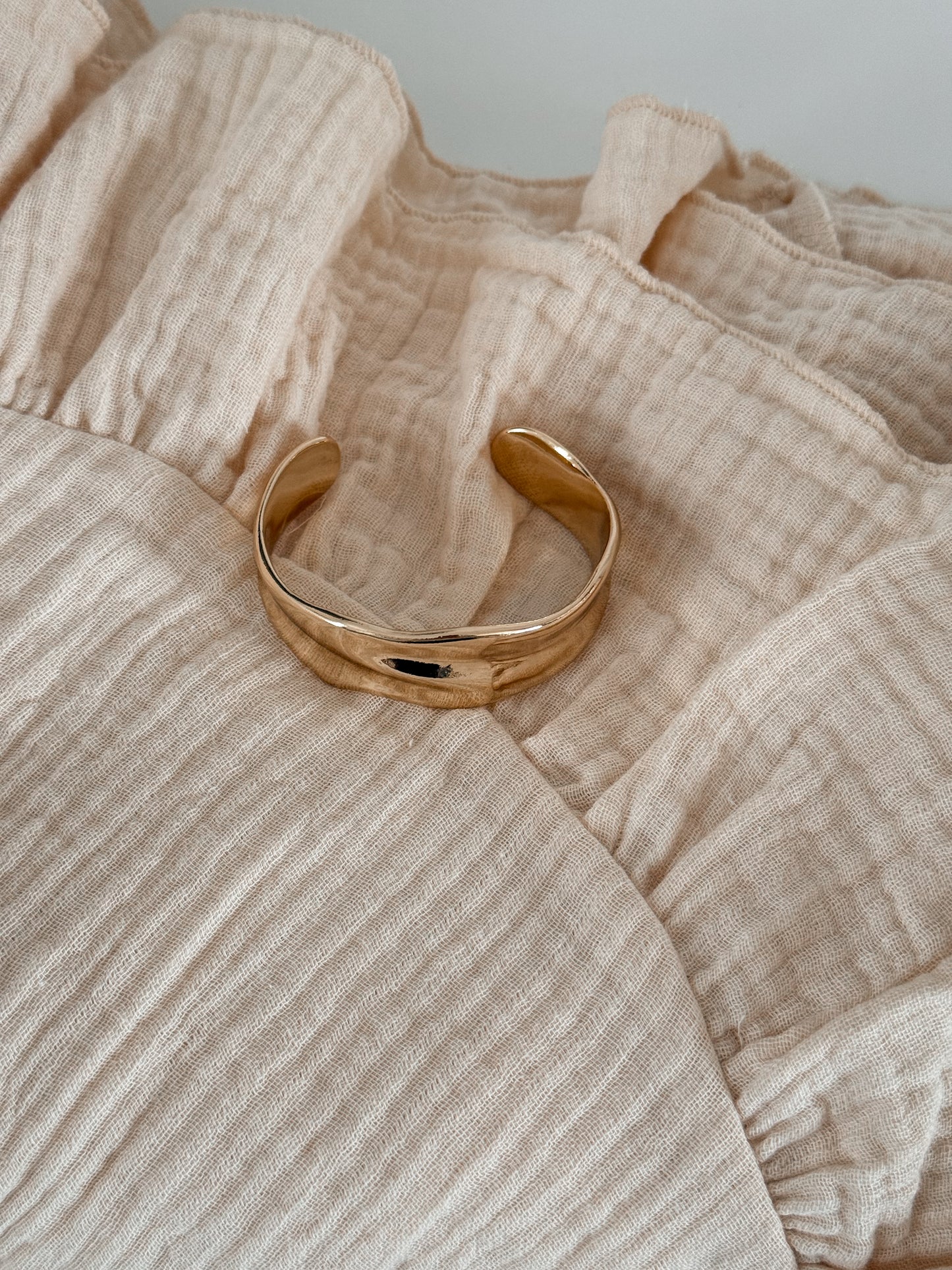 Bracelet jonc doré
