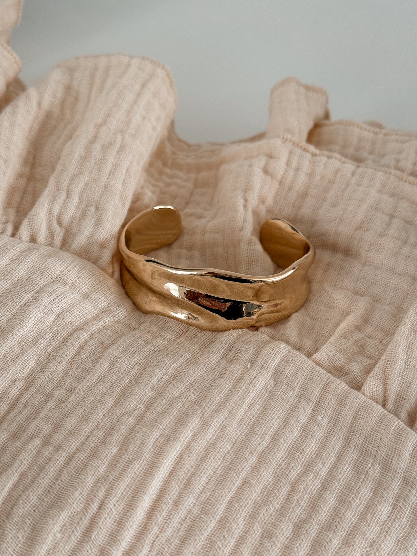 Bracelet jonc doré